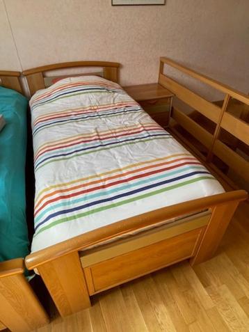 Kinderslaapkamer compleet (2 identieke sets) beschikbaar voor biedingen