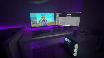 GAMING SET UP beschikbaar voor biedingen