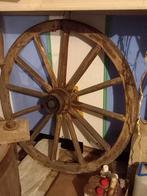 Ancienne roue de charrette en bois, Enlèvement