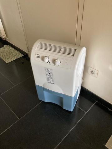 Bosh luchtontvochtiger, Elektronische apparatuur, Luchtbehandelingsapparatuur, Ophalen, Gebruikt, Luchtontvochter