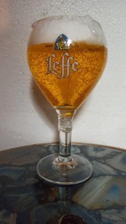 Bougie Leffe, Collections, Marques de bière, Neuf, Autres types, Leffe, Enlèvement ou Envoi