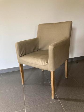 Houten zeteltje met stoffen bekleding in taupe-kleur beschikbaar voor biedingen