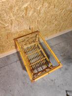 Bamboe bijzettafeltje met glazen blad (1970-1980), Gebruikt, Warandestraat 51, Nazareth, Info@keukiesshop.com, Ophalen