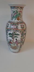 Chinese vaas, intact, H 32 cm, Ophalen