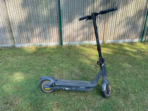 Segway Ninebot Max G2 (2023)–Great Condition + Original Box, Fietsen en Brommers, Steps, Zo goed als nieuw, Ophalen
