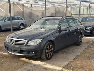Mercedes C220 Diesel Lees Advertentie beschikbaar voor biedingen