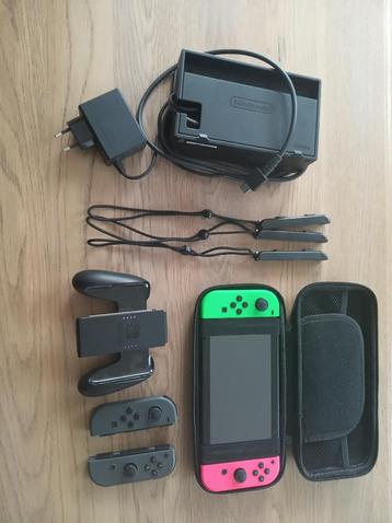 Nintendo Switch DS met accessoires  beschikbaar voor biedingen