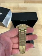 Horloge Hugo Boss goudkleur in perfecte staat!, Bijoux, Sacs & Beauté, Montres | Hommes, Comme neuf, Autres marques, Acier, Montre-bracelet