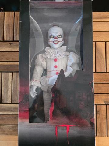 Jouets It Pennywise Doll Mezco, Enlèvement ou Envoi
