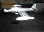 Avion F 104 Starfighter en métal socle plastique, Verzamelen, Ophalen of Verzenden
