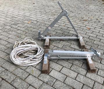 2 Dakconsoles  beschikbaar voor biedingen
