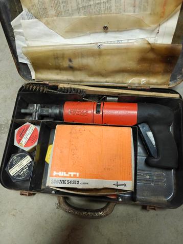 Kruitschiethamer Hilti DX400 beschikbaar voor biedingen