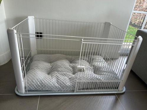 Mooie honden bench, Dieren en Toebehoren, Hondenhokken, Zo goed als nieuw, Minder dan 65 cm, 110 cm of meer, Ophalen