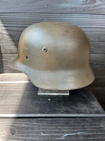 Duitse helm M35 beschikbaar voor biedingen