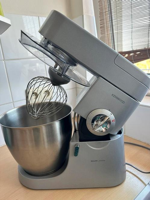 Robot Kenwood Major Premier avec 2 accessoires, Elektronische apparatuur, Keukenmixers, Zo goed als nieuw, Ophalen
