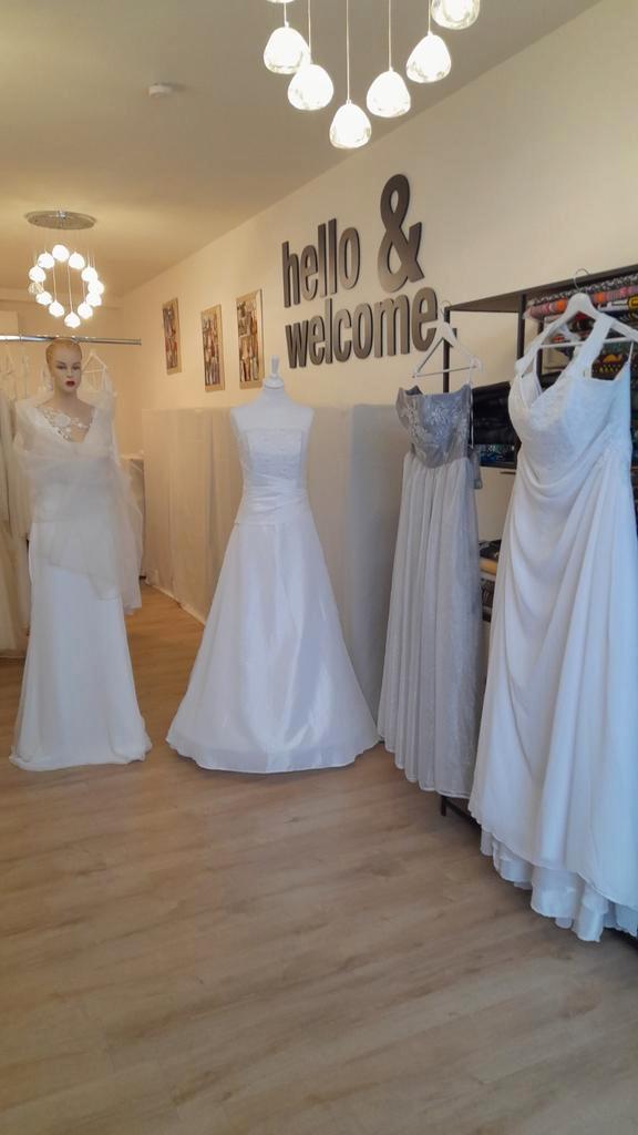 STOCKVERKOOP TROUWJURKEN EN FEESTJURKEN, Kleding | Dames, Trouwkleding en Trouwaccessoires, Nieuw, Trouwjurk, Wit, Ophalen