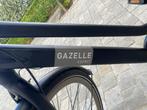 Damesfiets zwart merk Gazelle, Ophalen, Versnellingen, 56 cm of meer, Zo goed als nieuw