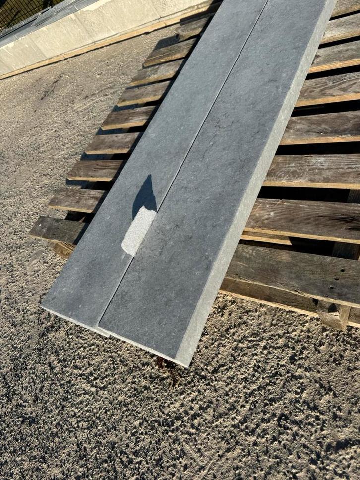 Seuil en pierre bleue, Tuin en Terras, Palen, Balken en Planken, Zo goed als nieuw, Ophalen