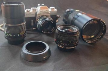 Appareil photo Minolta et ses objectifs beschikbaar voor biedingen