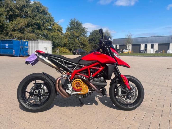 Ducati Hypermotard 950 | 2023 | 24.000 km |, Motoren, Motoren | Ducati, Particulier, Sport, 12 t/m 35 kW, 2 cilinders, Minimaal motorrijbewijs A2
