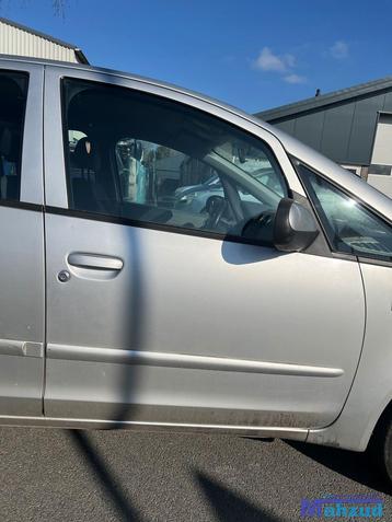 Mitsubishi colt 6 grijs 16H Rechts voor deur 2004-2014 beschikbaar voor biedingen