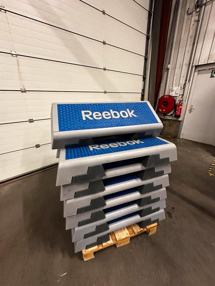 20 Reebok Aerobic Step, Sport en Fitness, Fitnessmaterialen, Gebruikt, Stepbank, Ophalen