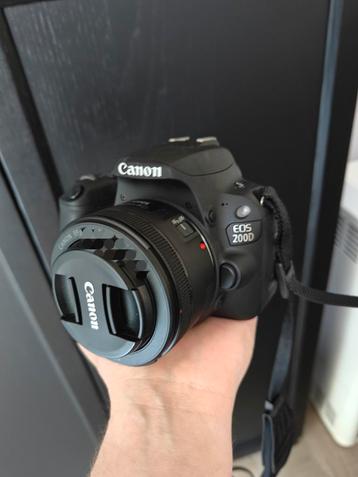 Canon EOS 200D + EF-S 18-55mm kit lens beschikbaar voor biedingen