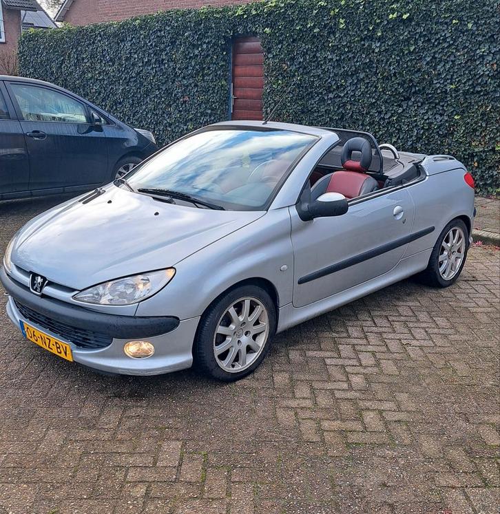 Peugeot 206 cc, Auto's, Peugeot, Particulier, ABS, Airbags, Alarm, Boordcomputer, Centrale vergrendeling, Elektrische buitenspiegels