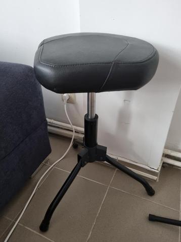 Fauteuil Rogers Drum disponible aux enchères