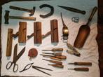 Veel oude gereedschappen (25) van verschillende beroepen