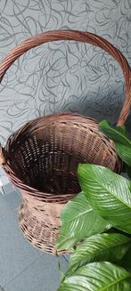 Grote rotan mand, Huis en Inrichting, Woonaccessoires | Schalen en Manden, Ophalen, Mand