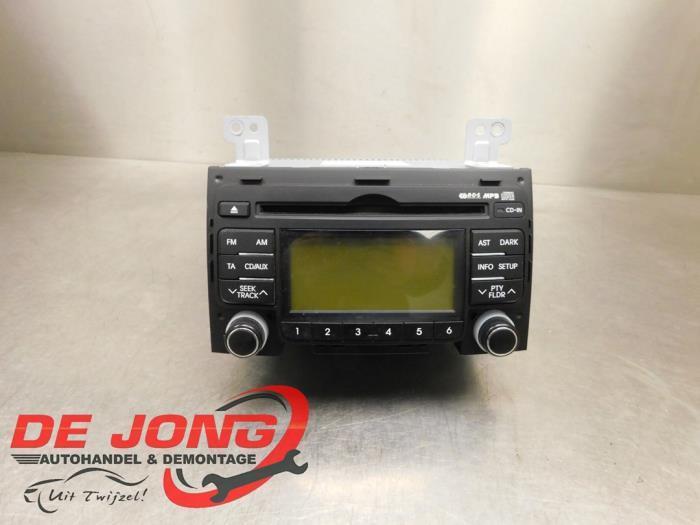 Radio CD Speler van een Hyundai I30, Auto-onderdelen, Elektronica en Kabels, Hyundai, Gebruikt, 3 maanden garantie, Ophalen of Verzenden