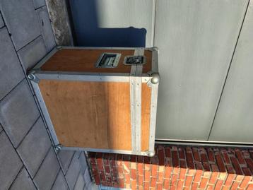 Flightcase - hout  beschikbaar voor biedingen