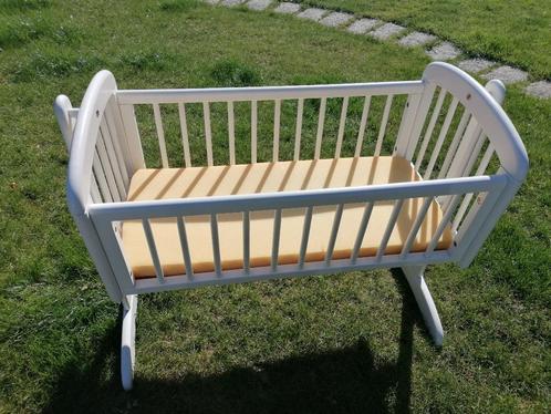 Troll witte houten schommelwieg, Kinderen en Baby's, Babywiegjes en Ledikanten, Gebruikt, Wieg, Ophalen
