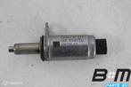 Versteleenheid in cilinderkop VW Golf 7 06E103697L, Gebruikt