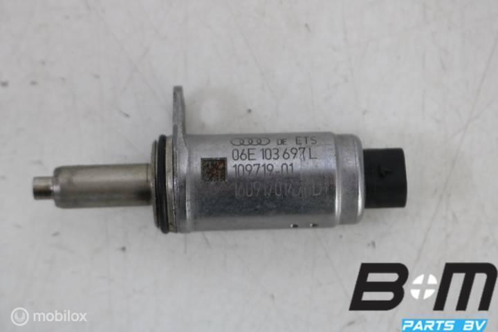 Versteleenheid in cilinderkop VW Golf 7 06E103697L, Auto-onderdelen, Motor en Toebehoren, Gebruikt