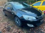 Opel Astra 1.7  diesel km 206.000 bj 2010 euro 5, Auto's, Voorwielaandrijving, Euro 5, Stof, Zwart