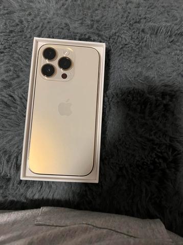 iPhone 14 pro in doos van verzekering beschikbaar voor biedingen