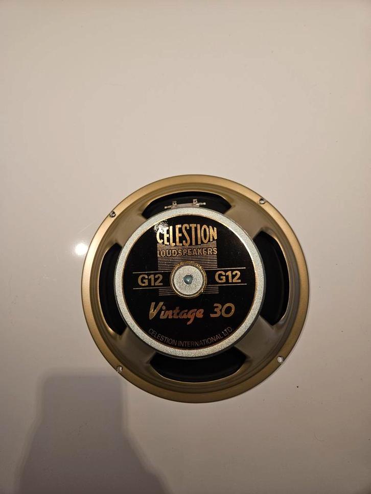 Celestion Vintage 30 8 ohm, Muziek en Instrumenten, Versterkers | Bas en Gitaar, Ophalen
