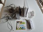 Console Nintendo Wii + Wii Sports + accessoires, Enlèvement ou Envoi