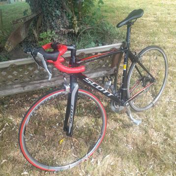 Je vends mon vélo de course Scott - vu plus le temps  130 e beschikbaar voor biedingen