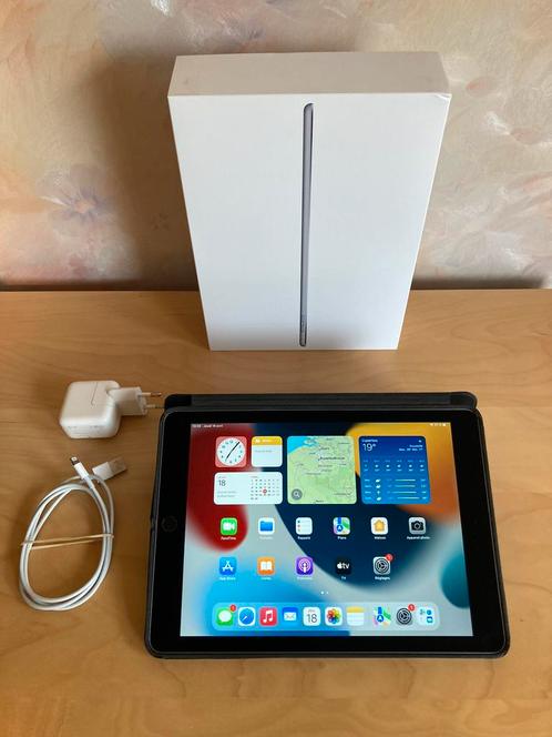 Apple iPad Air 2 Wi-Fi 64GB Space Gray + Housse Cuir, Informatique & Logiciels, Apple iPad Tablettes, Utilisé, Apple iPad Air