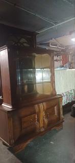 GRATIS GRATIS vitrinekast uit twee delen., Antiek en Kunst, Ophalen