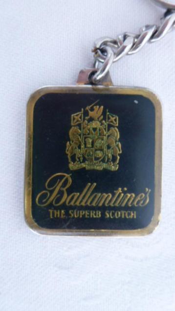 sleutelhanger Ballantine's the suberb scotch 