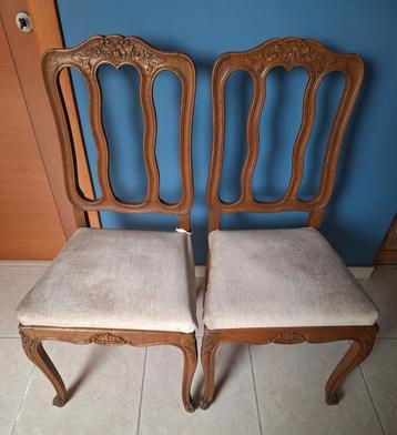 2 stoelen beschikbaar voor biedingen