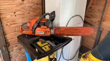 Husqvarna 445 Benzine kettingzaag beschikbaar voor biedingen
