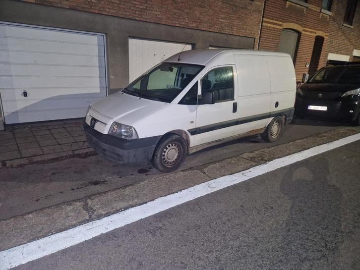 Peugeot expert 2l hdi, Auto's, Bestelwagens en Lichte vracht, Particulier, Peugeot, Rood, Ophalen