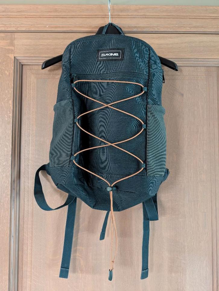 Sac à dos Dakine wndr pack 18 litres vert, Bijoux, Sacs & Beauté, Sacs | Sacs à dos, Comme neuf, Autres marques, Attache-remorque