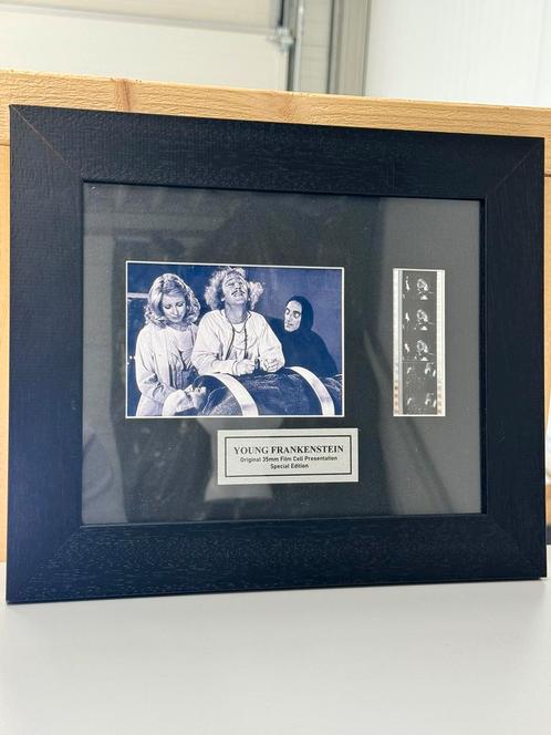 YOUNG FRANKENSTEIN 1974 Cellule à film 35mm + certificat, Collections, Musique, Artistes & Célébrités, Comme neuf, Affiche, Œuvre d'art ou Peinture