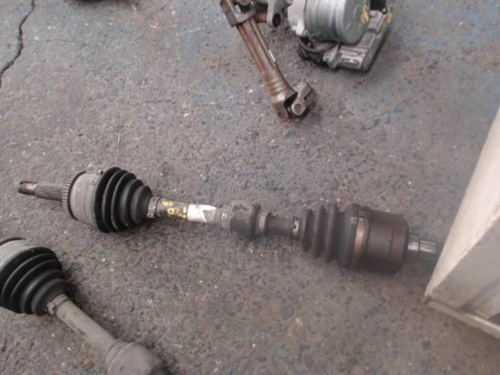 Cardan gauche Hyundai I20 1.4CRDi 55kw 2009-2012 LP/15024, Autos : Pièces & Accessoires, Freins & Transmission, Hyundai, Utilisé